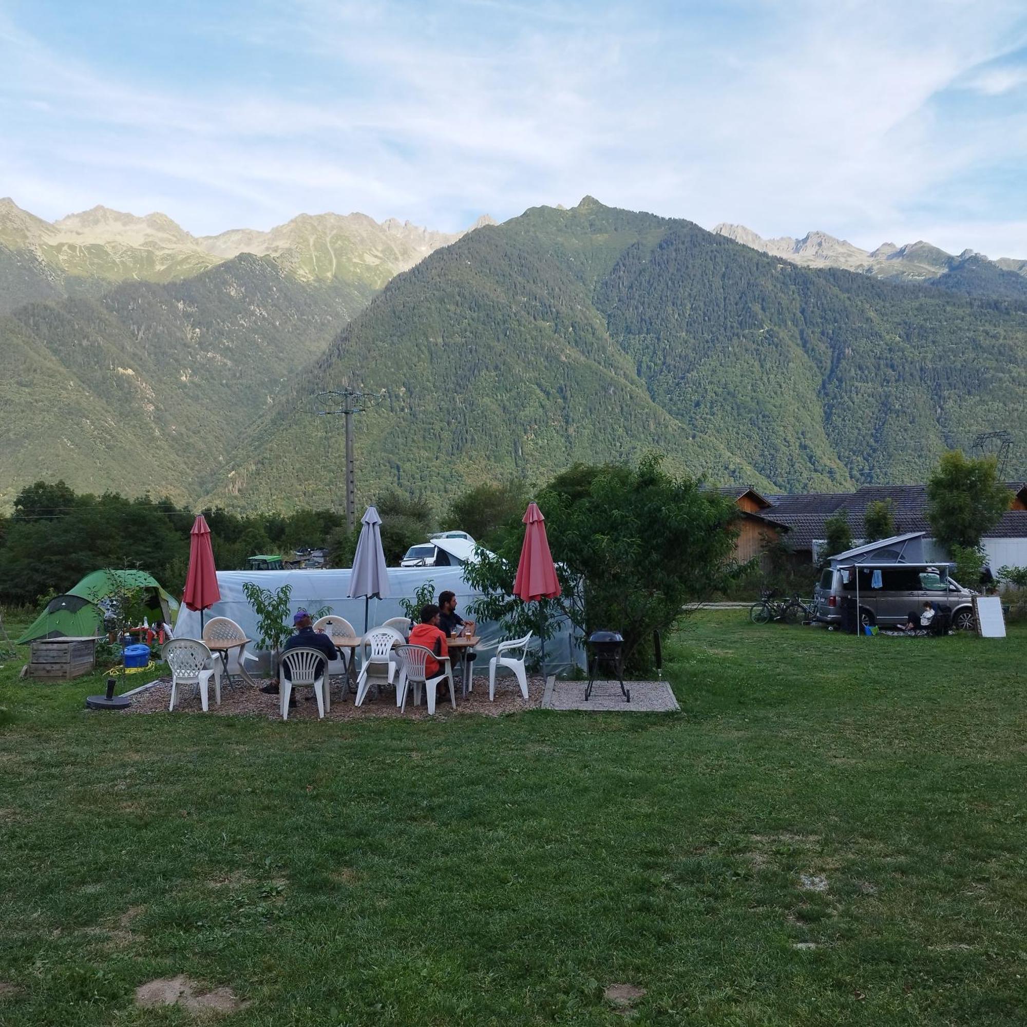 Campingplatz Maurienne Outdoor - Nuit Insolite En Yourte En Savoie Saint-Georges-Des-Hurtieres